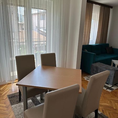 Una La Unica Bihac Luaran gambar