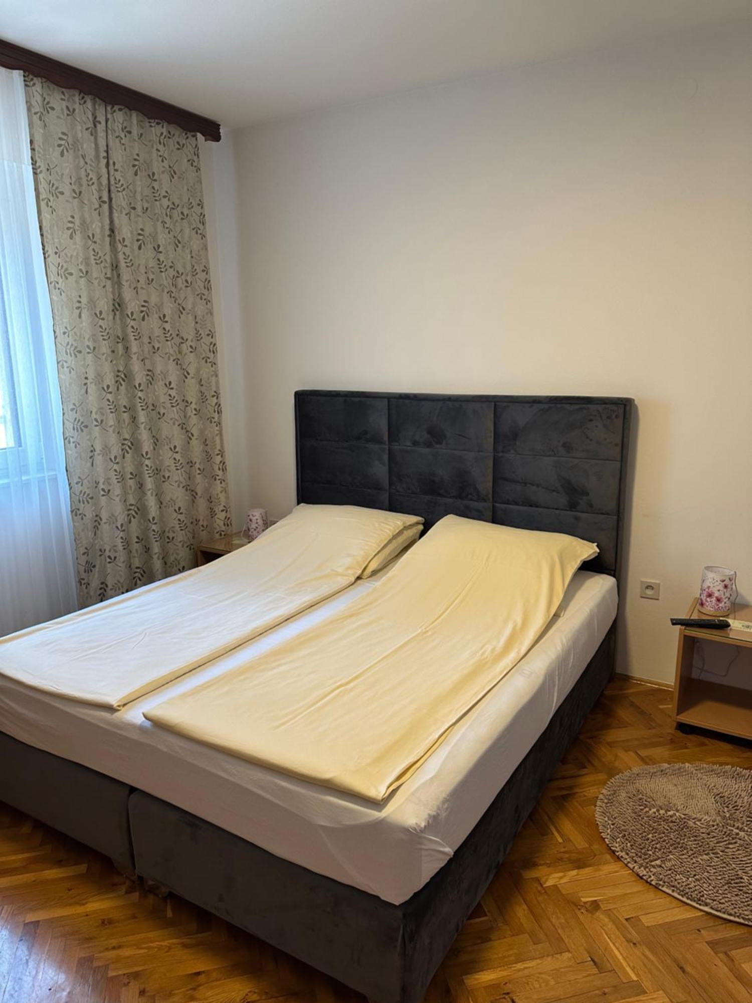 Una La Unica Bihac Luaran gambar